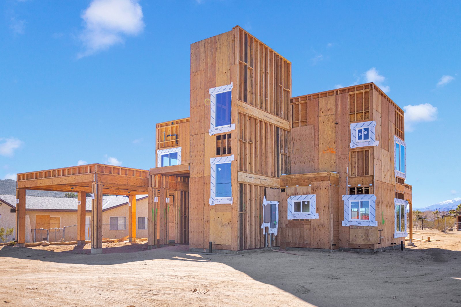 1. desert-home-construction-joshua-tree-ca (Cover Picture)