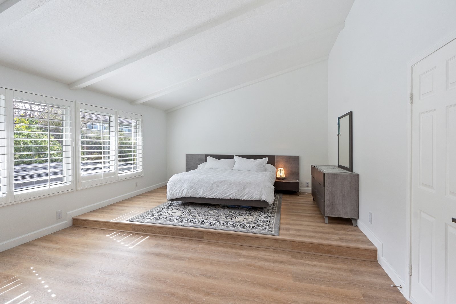 14. family-room-renovation-newport-beach-ca